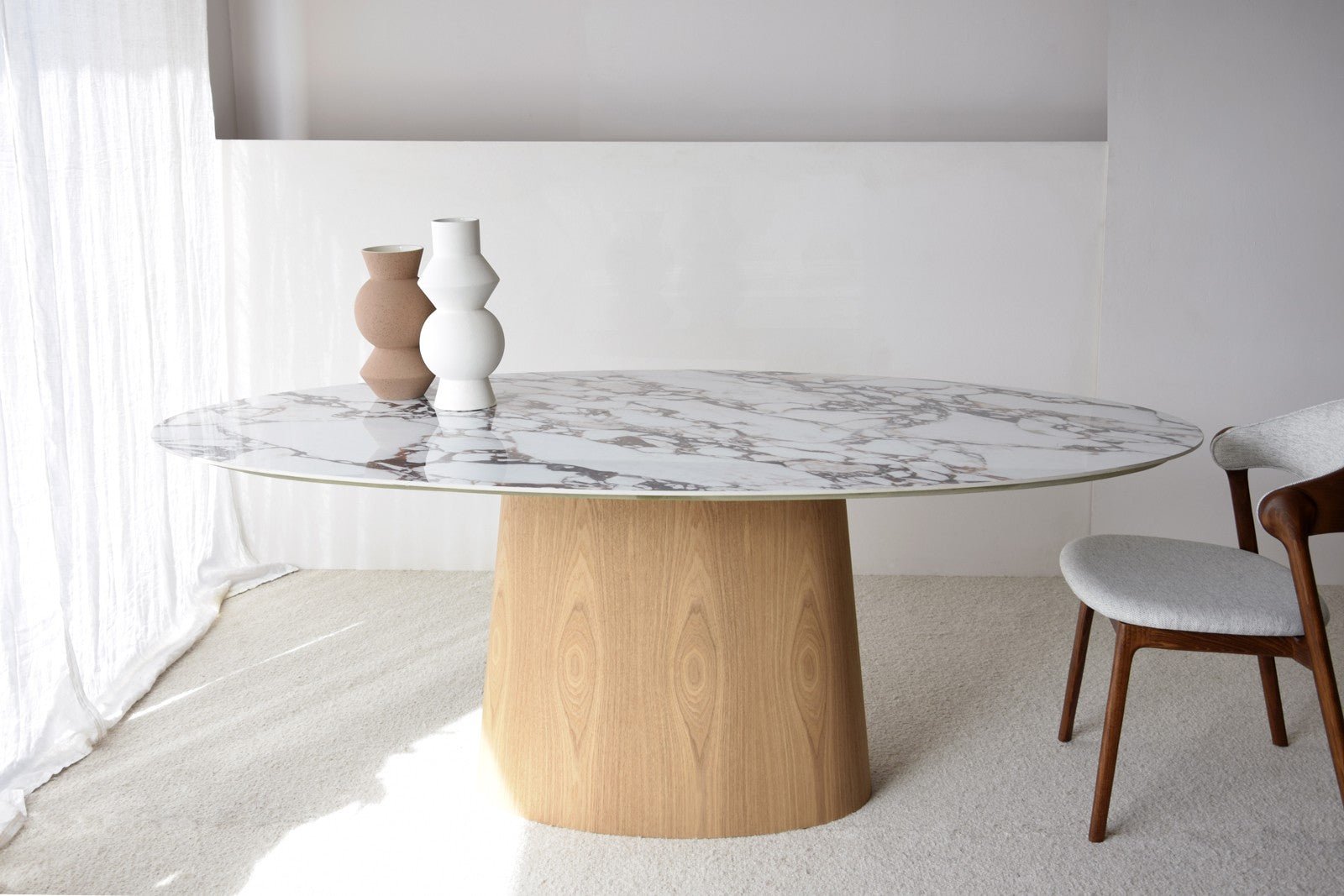 VP Oval Dining table - Ideal Furniture ES