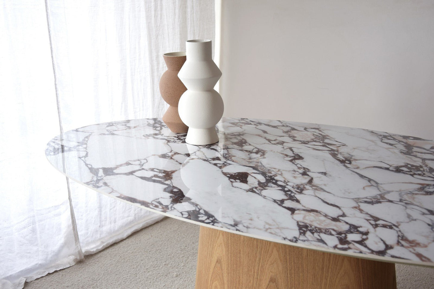 VP Oval Dining table - Ideal Furniture ES