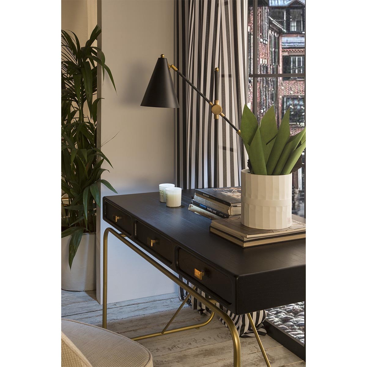 Calm Office Table - Ideal Furniture ES