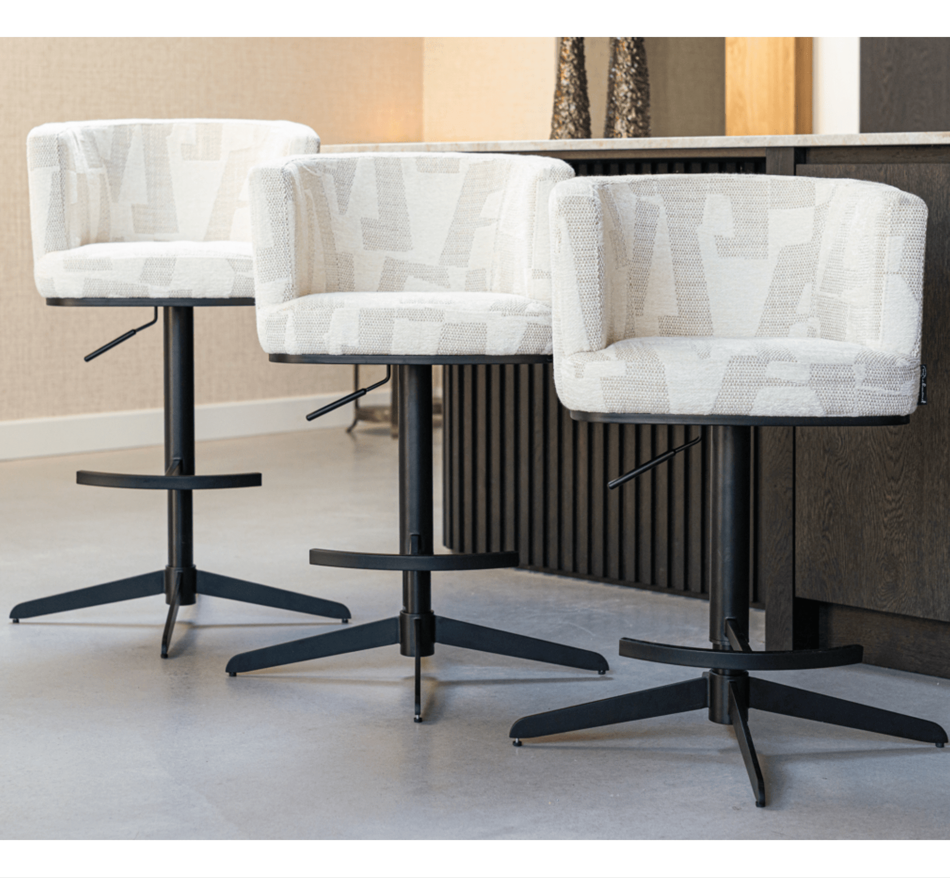 Cheyenne Bar Stool - Ideal Furniture ES