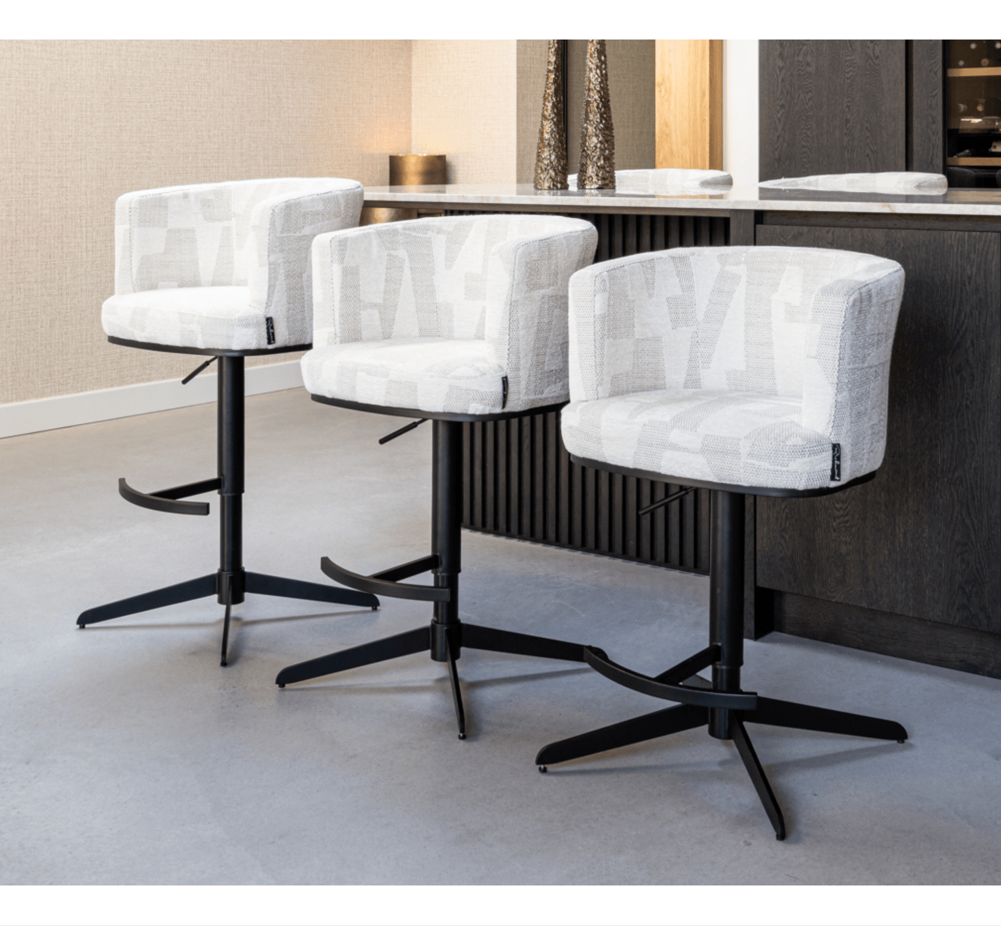 Cheyenne Bar Stool - Ideal Furniture ES