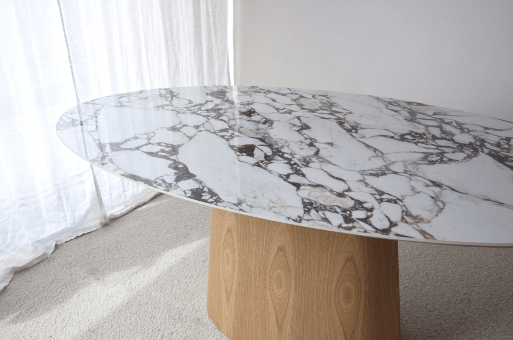 VP Oval Dining table - Ideal Furniture ES