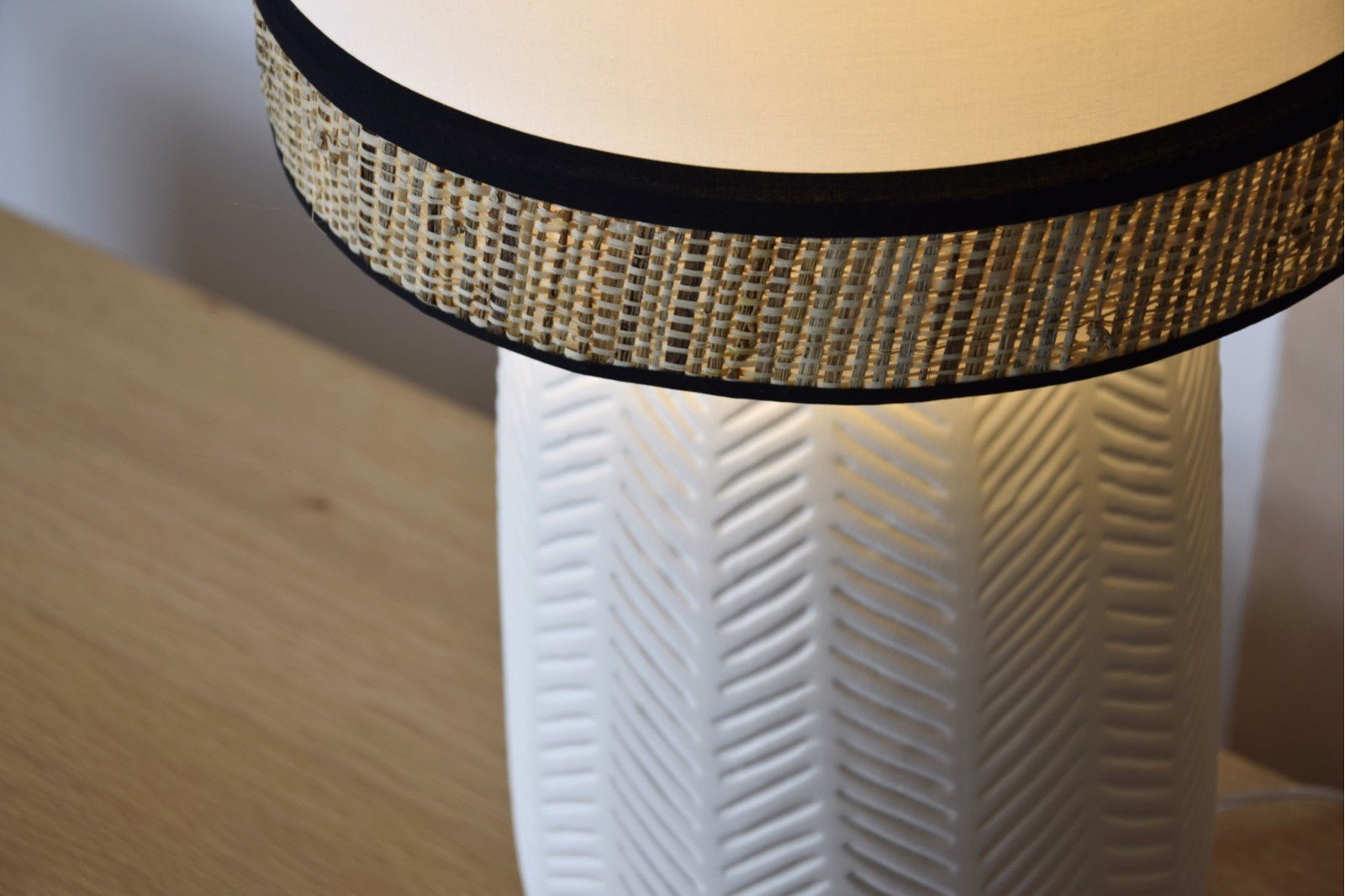 Cloe Lamp - Ideal Furniture ES