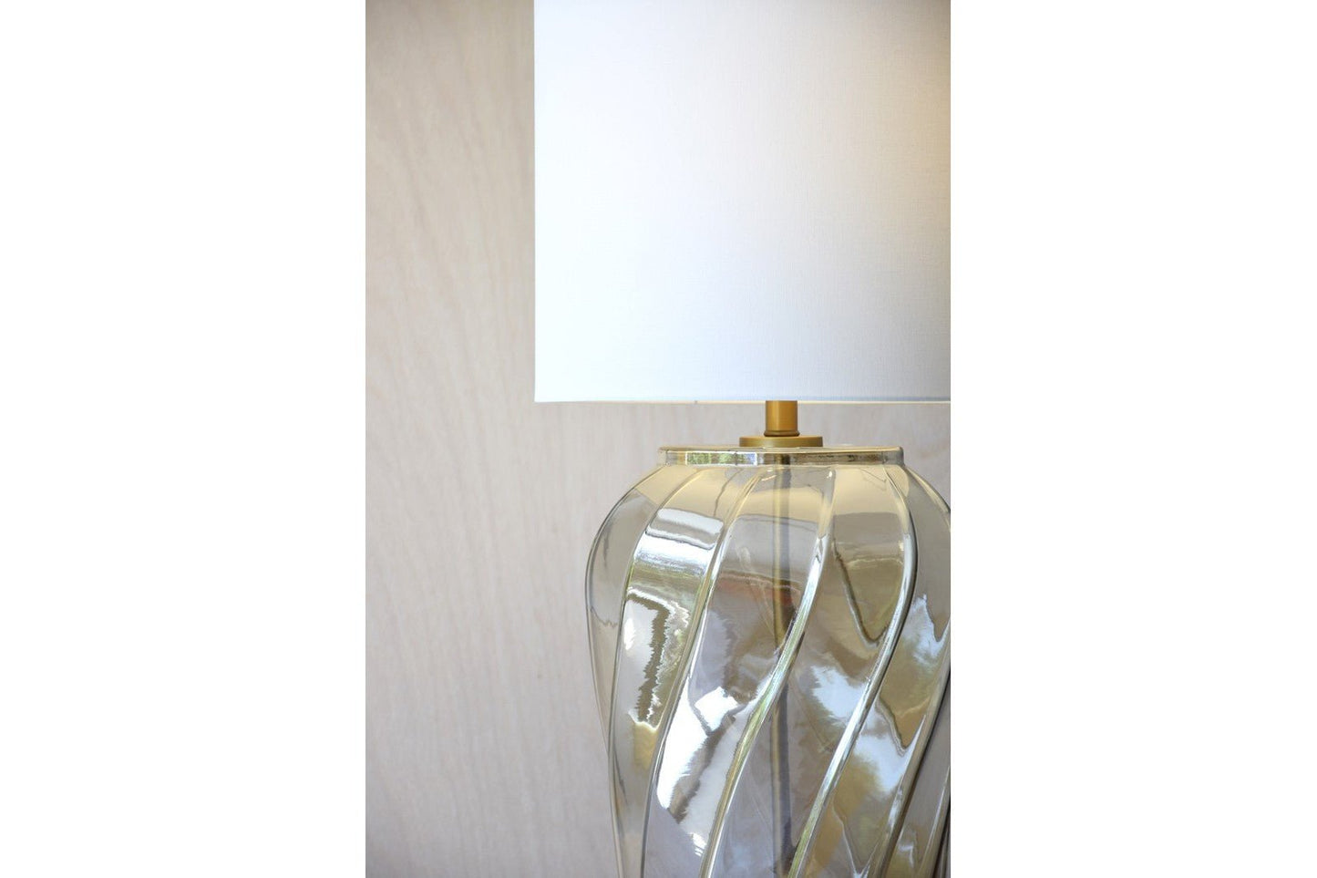 Twist Lamp - Ideal Furniture ES