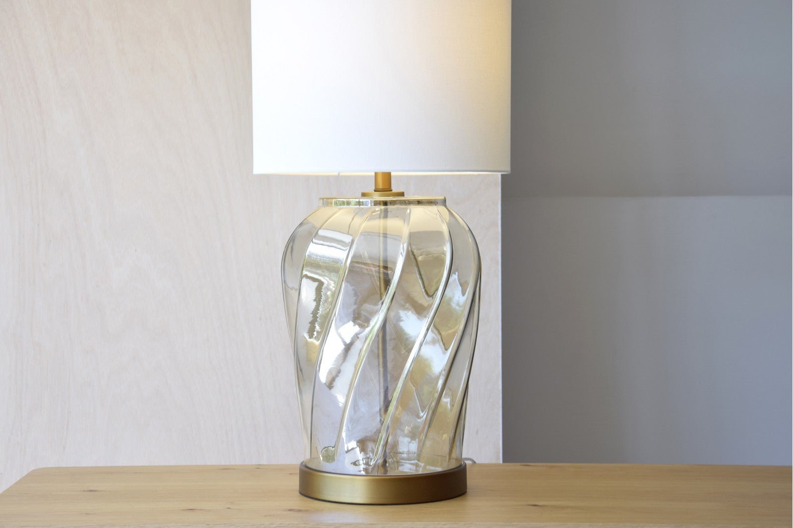Twist Lamp - Ideal Furniture ES