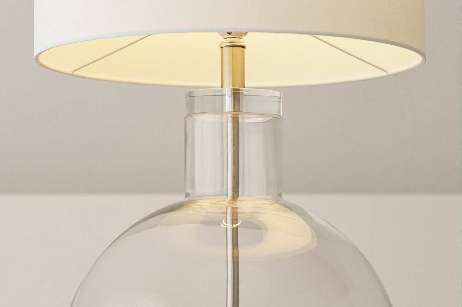 Uma Lamp - Ideal Furniture ES